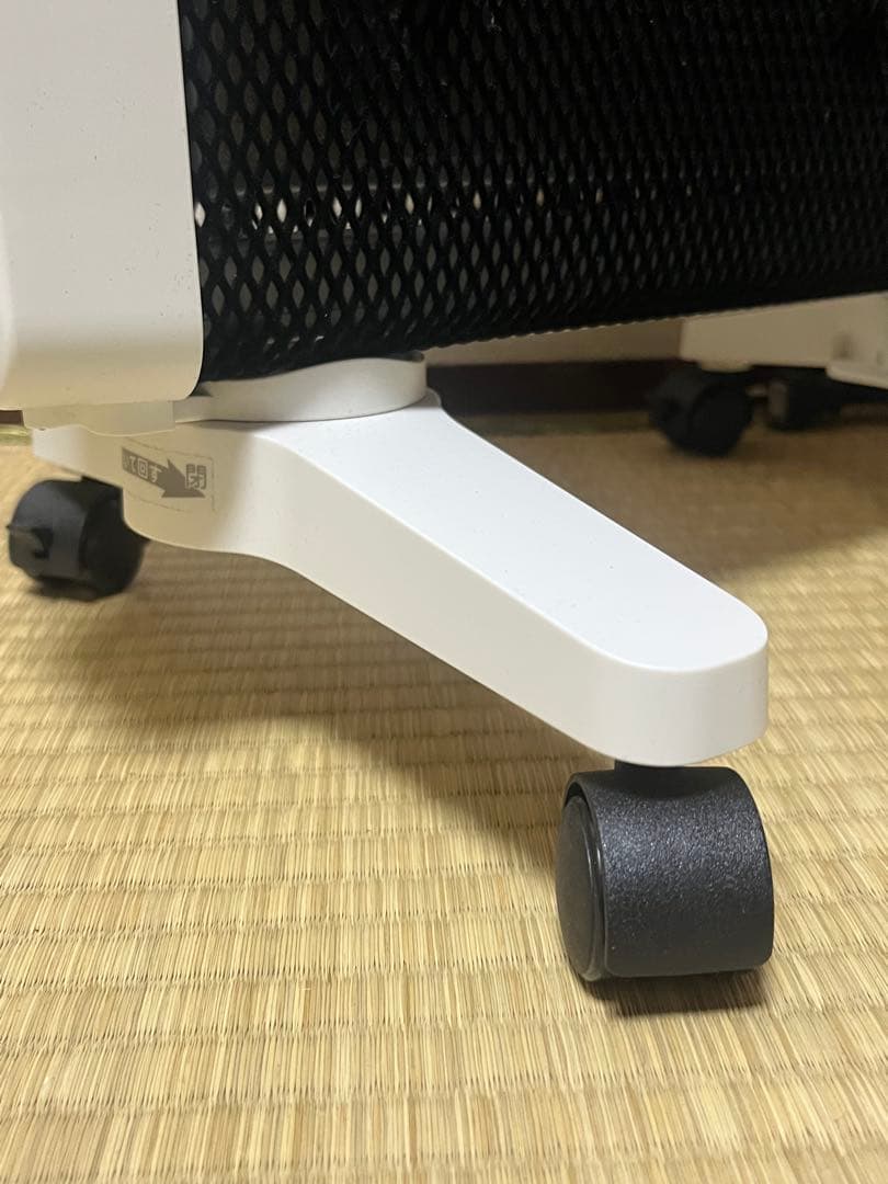 2025年製【超美品】siroca かるポカ SN-M451 電気ヒーター