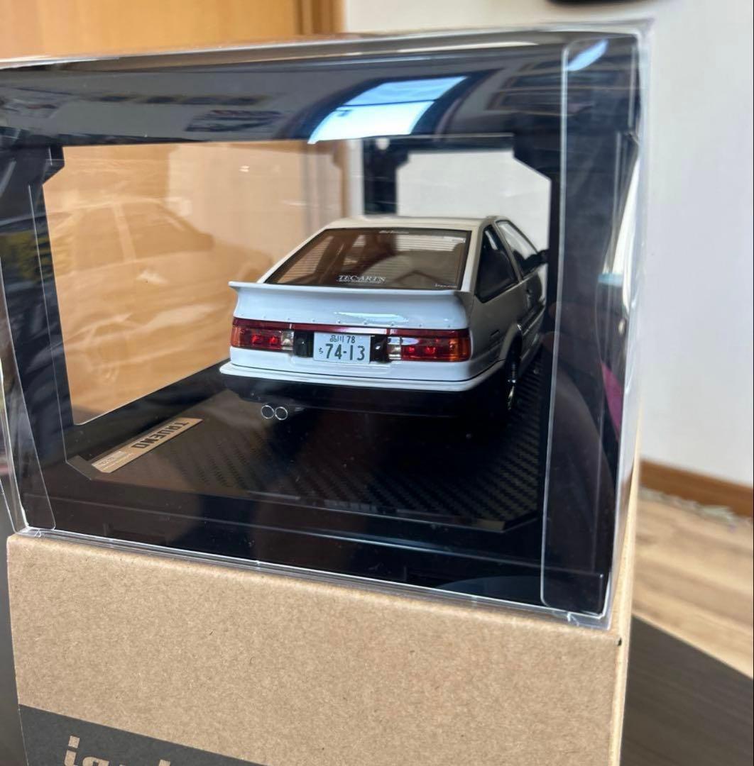イグニッションモデル　1/18スケール AE86 土屋圭市