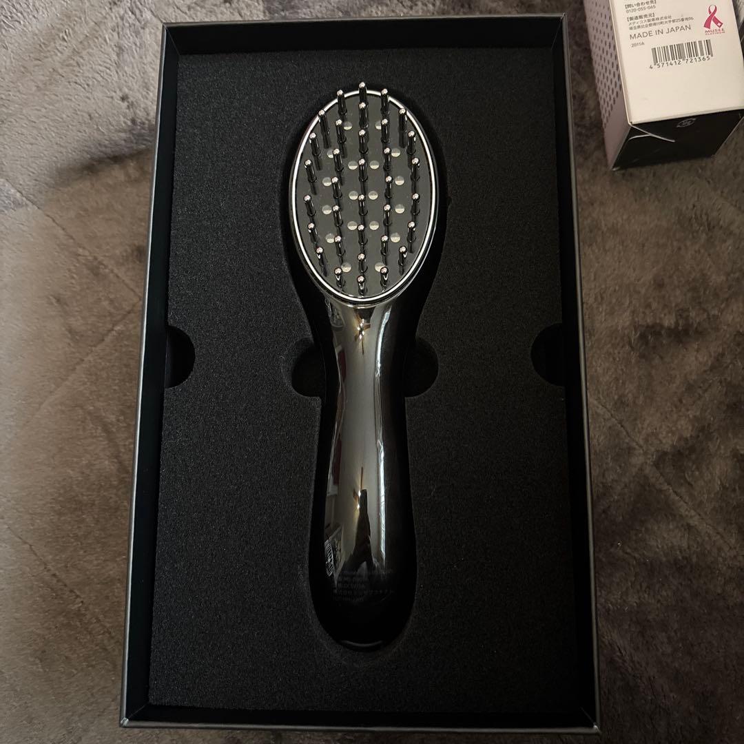 heath court ミュゼ　EMSリフトブラシ美品とおまけの化粧品3点