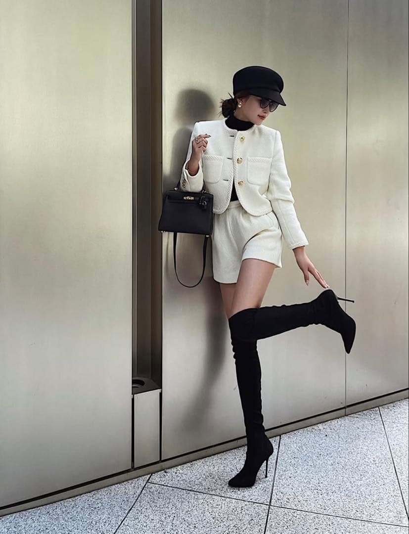 新品 Sheller シェリエ ゴールドZIP ショートパンツ ホワイト 白