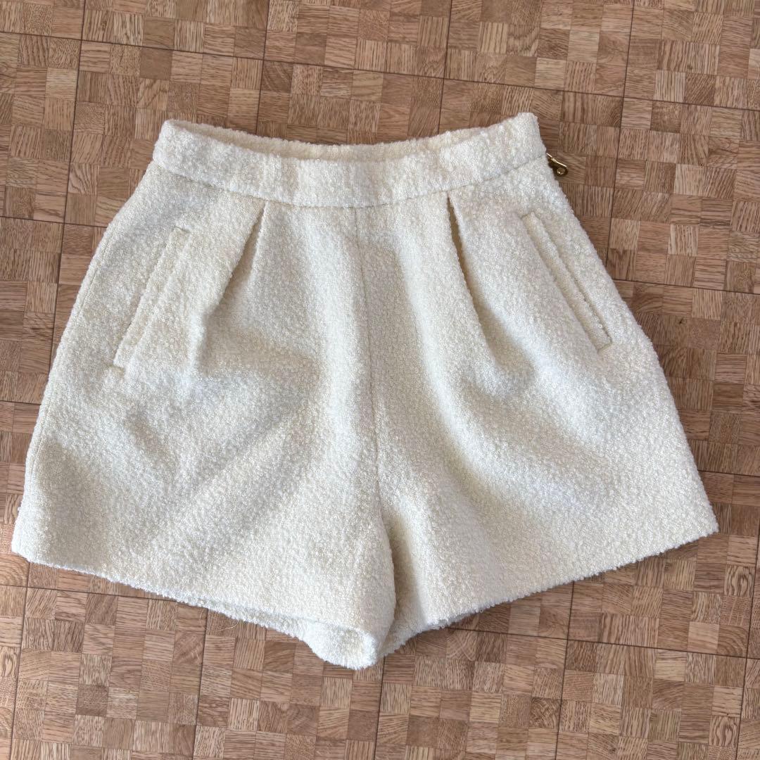 新品 Sheller シェリエ ゴールドZIP ショートパンツ ホワイト 白
