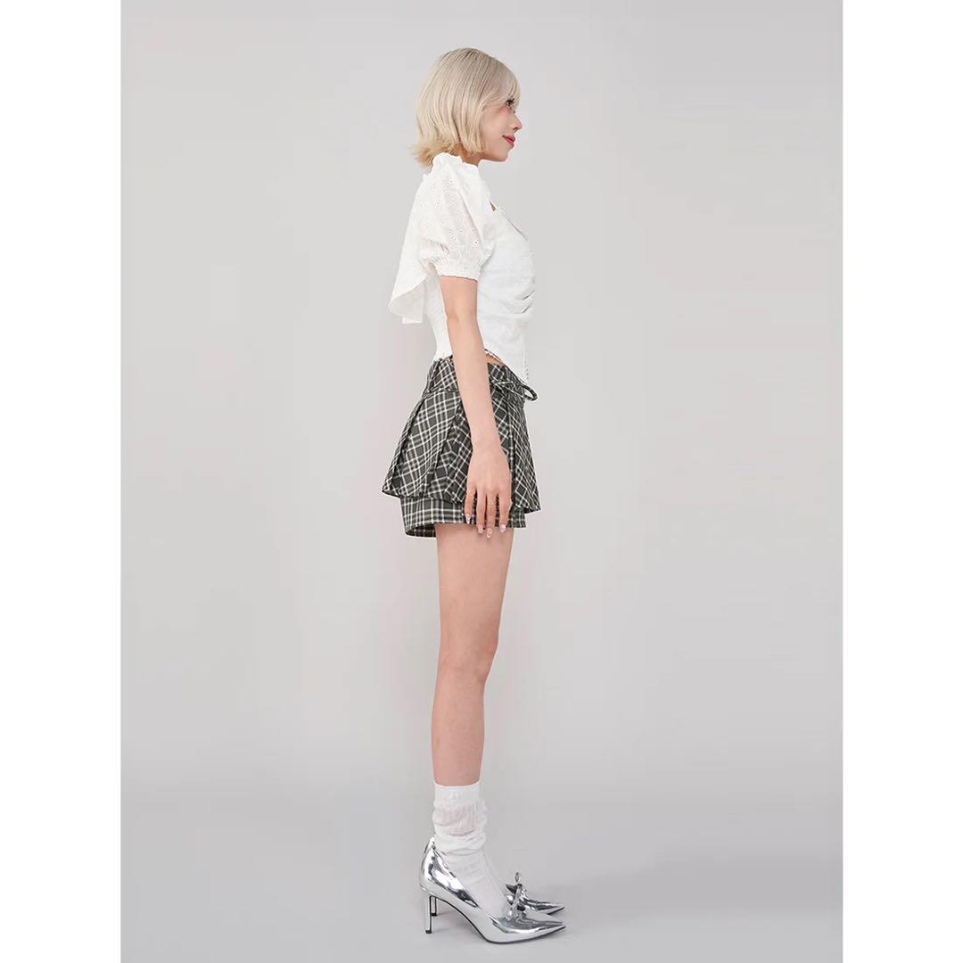 新品タグ付き ダーリッチ チェックスカートライクショートパンツ ネイビー S