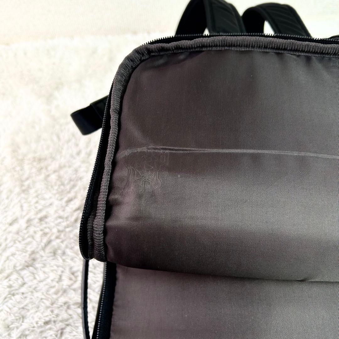 ultima tokyo レザー リュック ビジネスバッグ ブラック