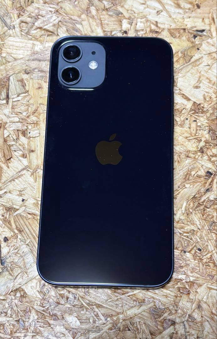 iPhone12本体　128GB