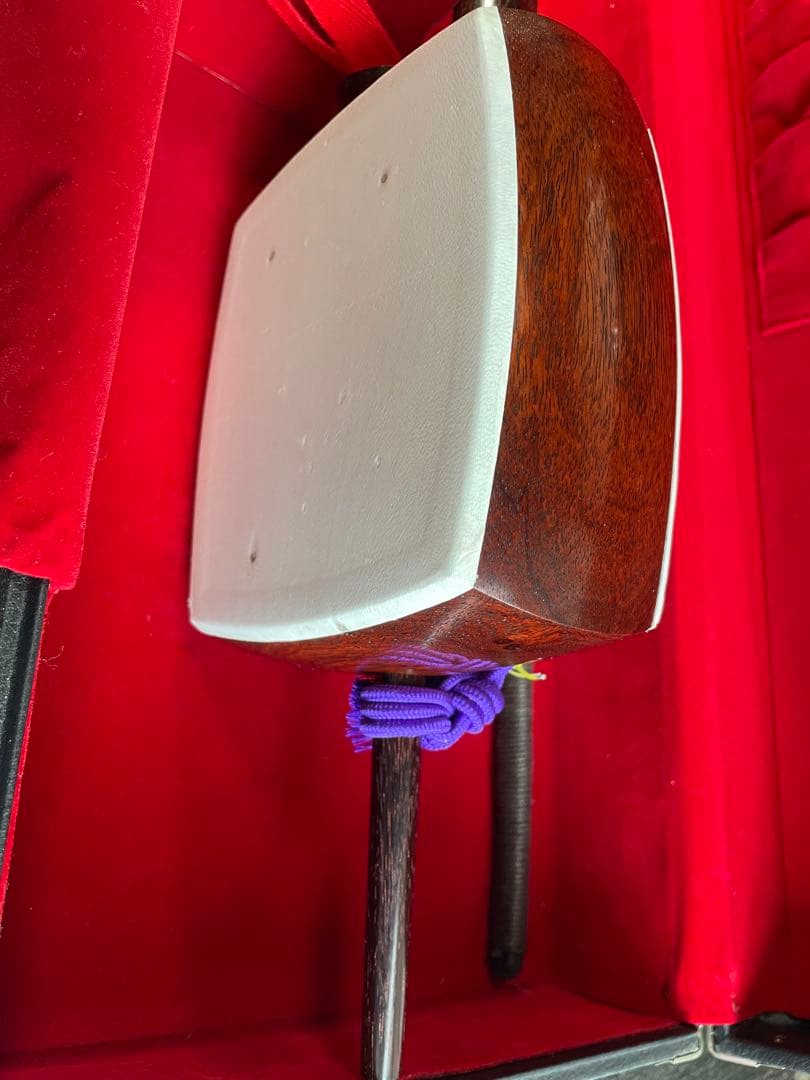 和胡弓（紅木材）　　胴花梨材 竹弓馬毛　　トランクケース 付属品