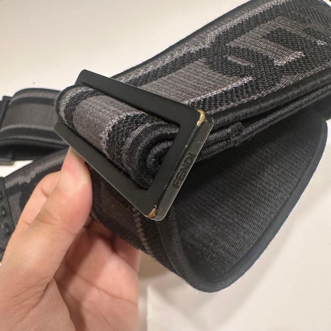 FENDI ショルダー バッグ ストラップユー ベルト