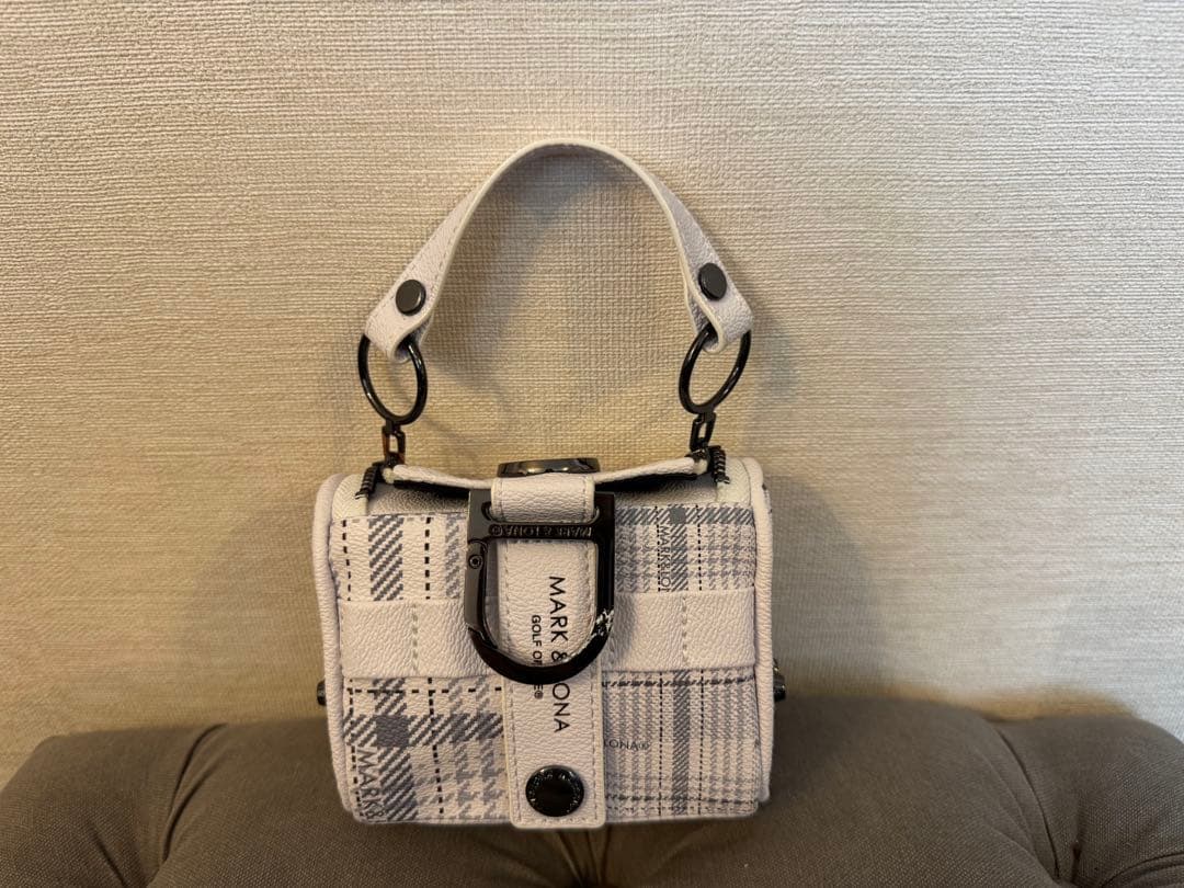 MARK&LONA ボールポーチ