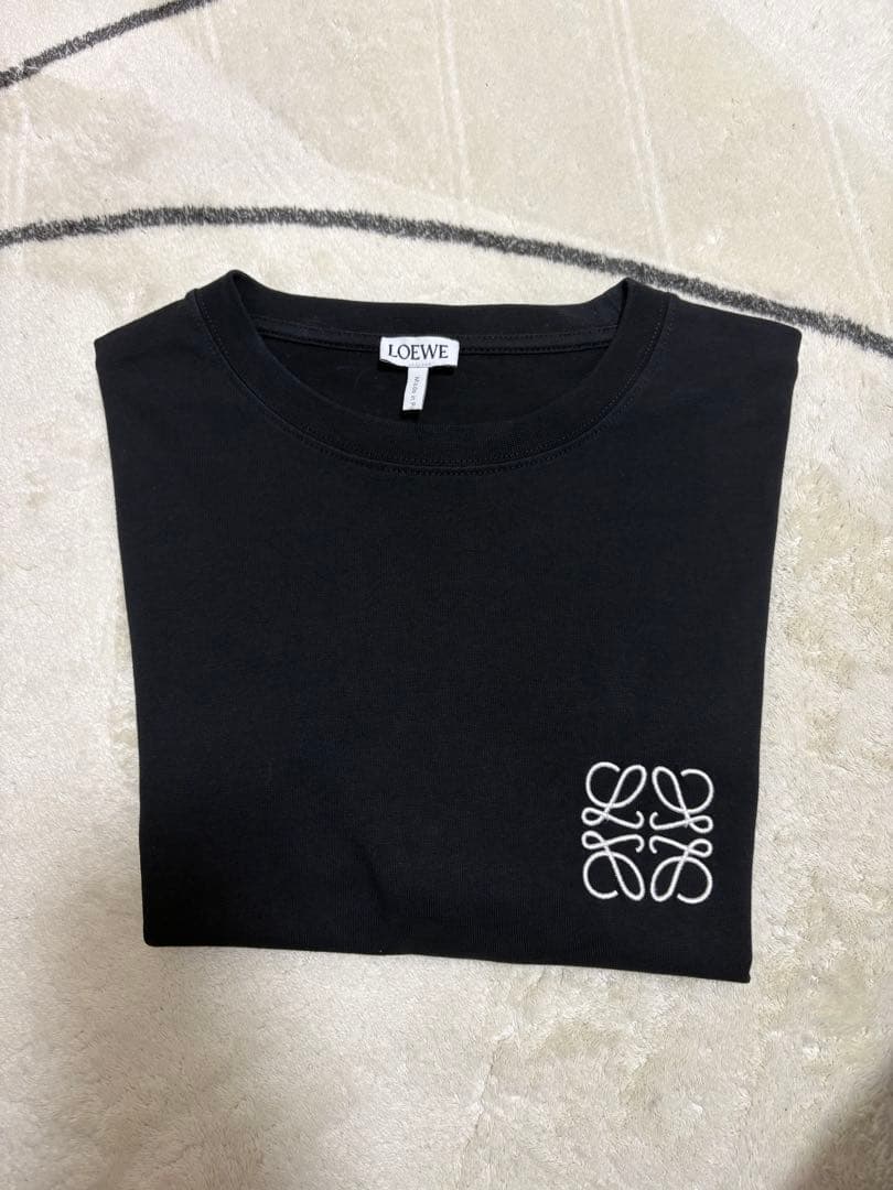 ロエベTシャツ　ブラック　レディース