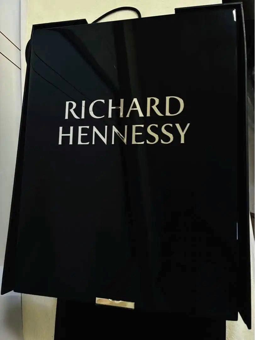 Hennessy リシャール ヘネシー コニャック 700ml 箱・シリアル付