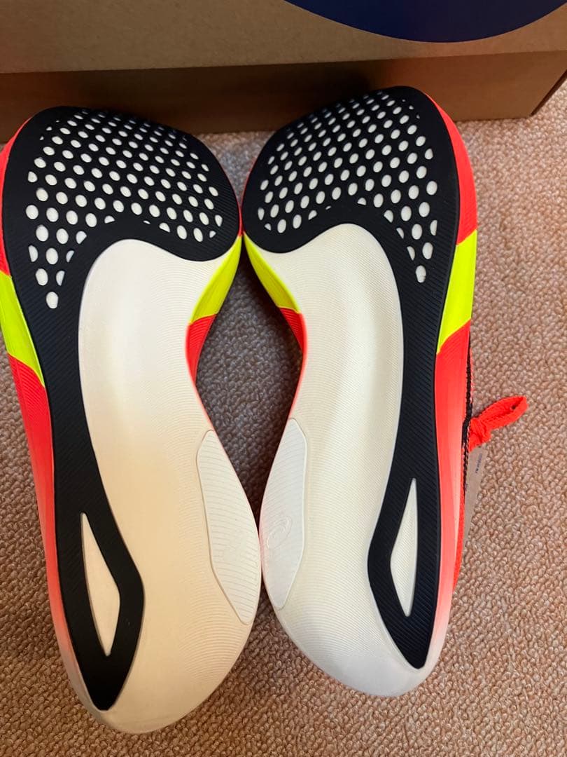 新品 アシックス メタスピード エッジ パリ 26.5 新品