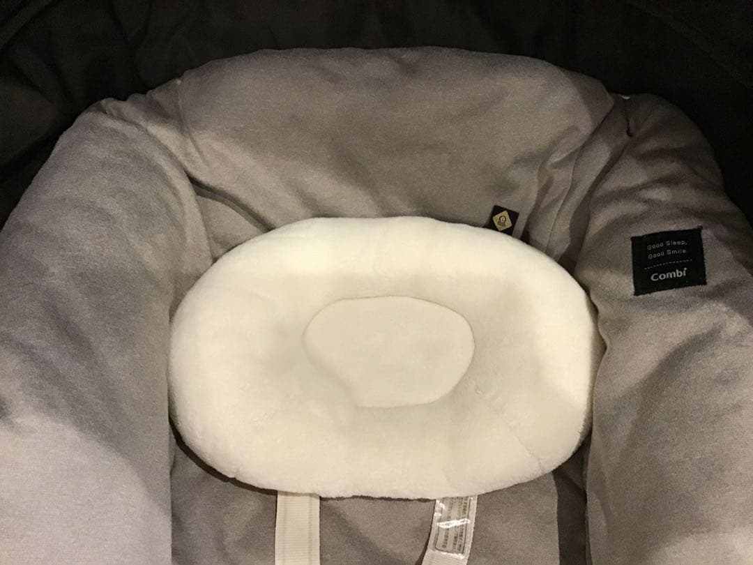 コンビ　ネムリラオートスィングBEDiおやすみドーム