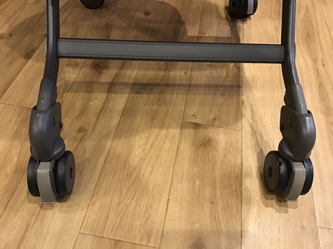 コンビ　ネムリラオートスィングBEDiおやすみドーム