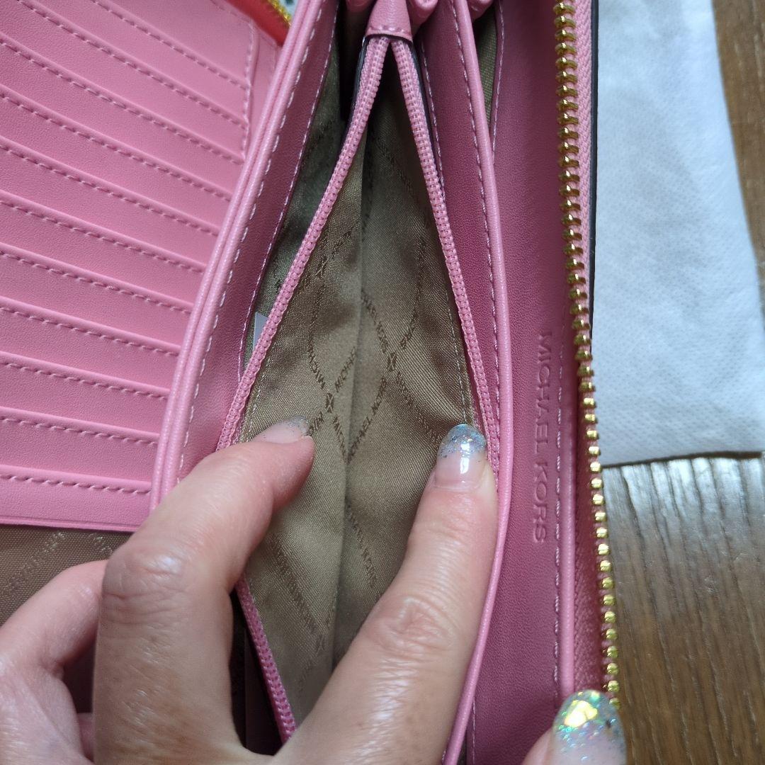 新品未使用　MICHAEL KORS ピンク 長財布 ストラップ付き