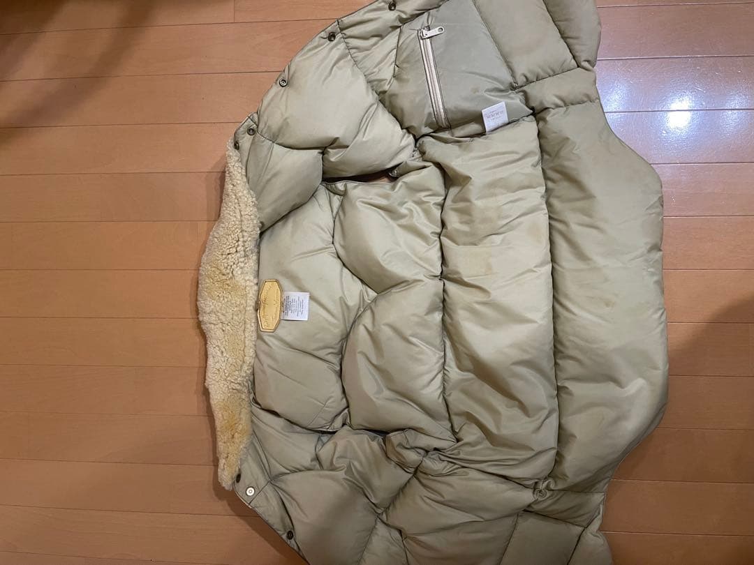 ロッキーマウンテンフェザーベッド　ダウンベスト