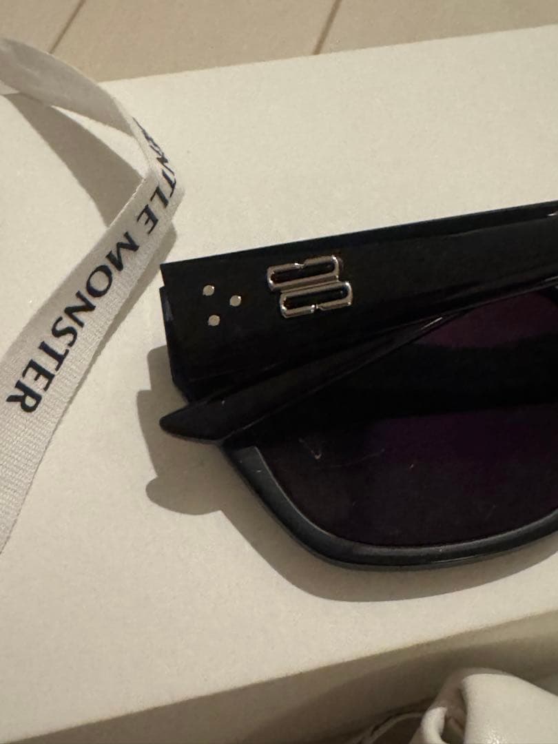 小物 GENTLE MONSTER NABI-01