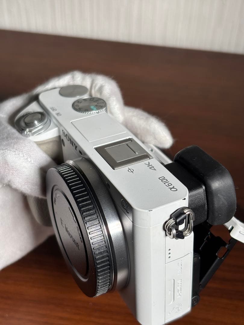 SONY ミラーレスカメラ α6100 ホワイト ダブルズームレンズセット