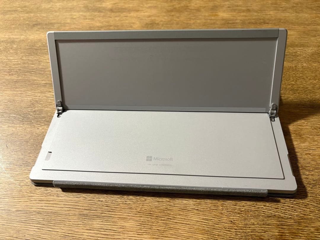【美品】Microsoft Surface Pro（第5世代）