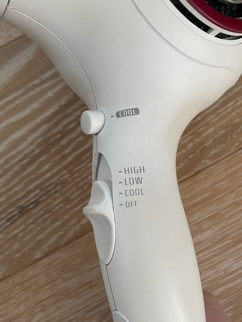 リュミエリーナ　レプロナイザー 3D plus ヘアビューロンヘアビューザー