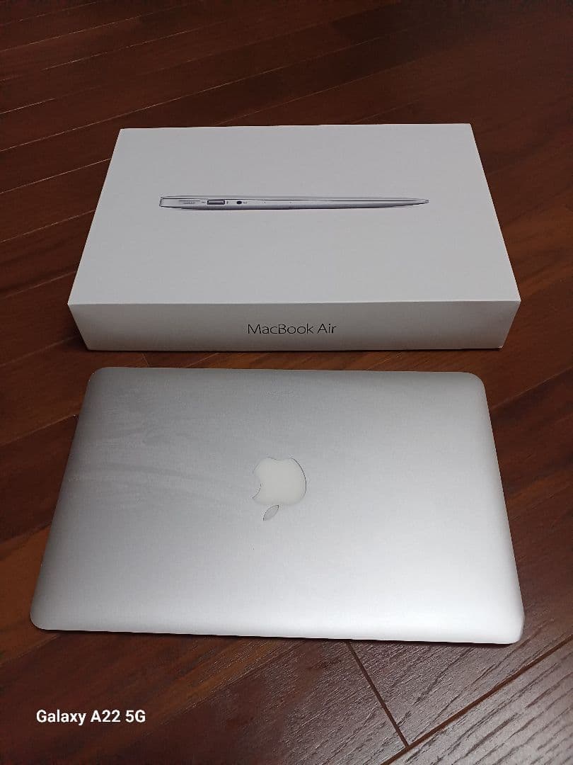 MacBook本体 MacBook Air 128GB SSD OS X Yosemite