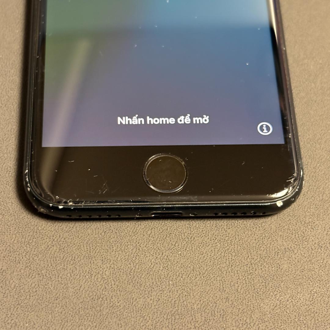 Apple iPhone SE (第3世代) 128GB SIM FREE