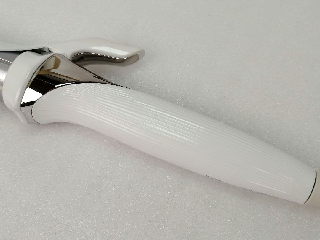 02 正規品 22年製リファ ビューテック カールアイロン　32mm　 コテ