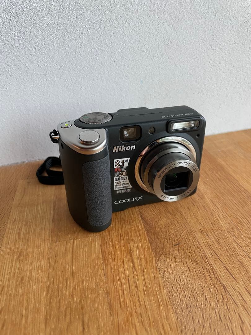 Nikon COOLPIX P50 本体と付属品　匿名配送