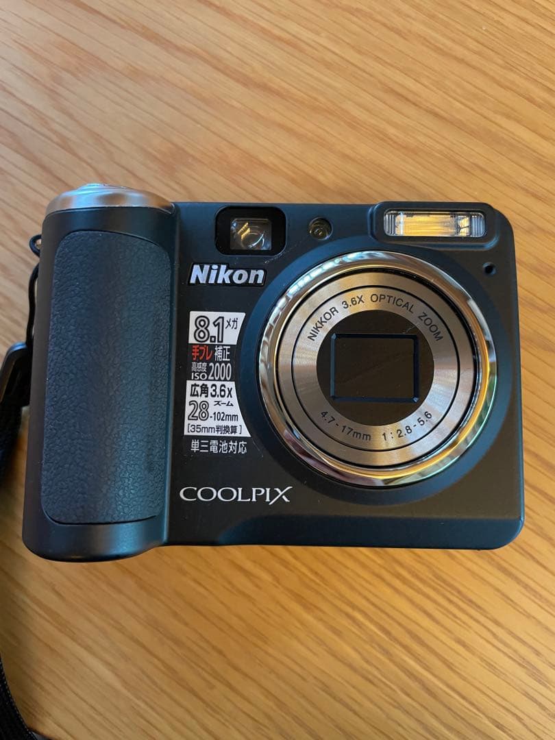 Nikon COOLPIX P50 本体と付属品　匿名配送