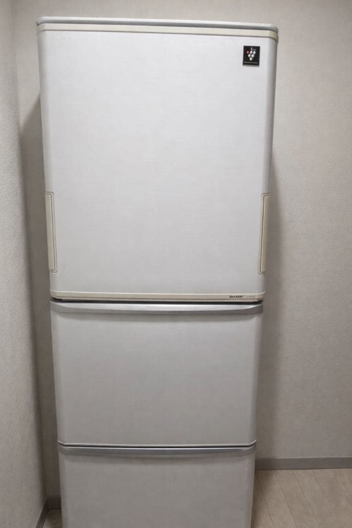 ホワイト冷蔵庫 透明収納付き