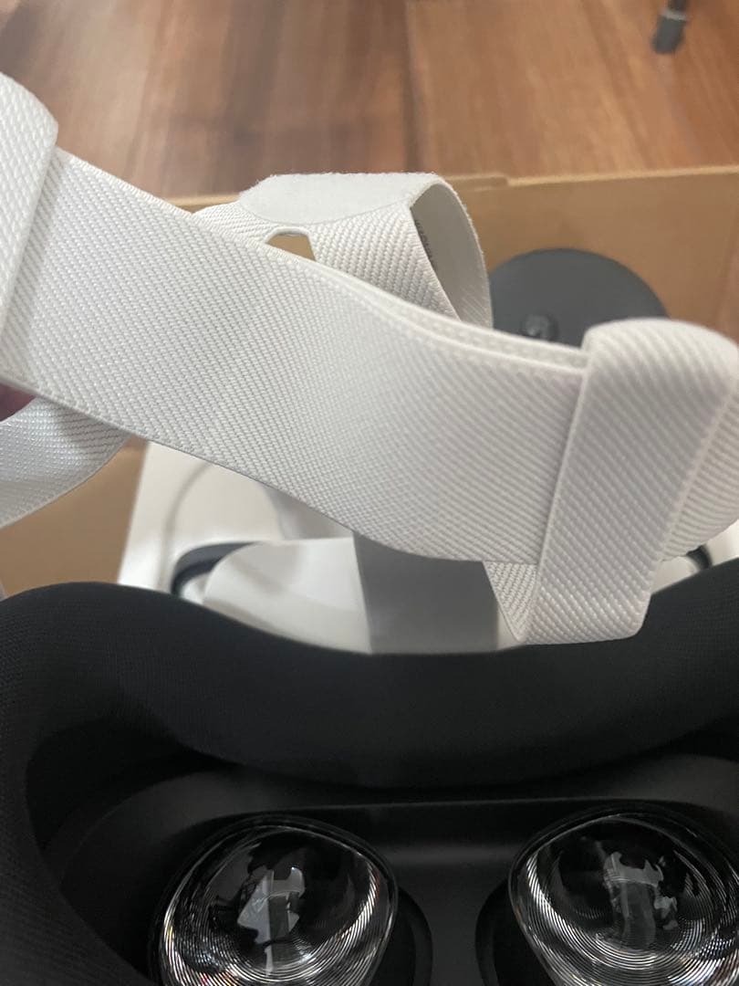 美品  Quest 3S 128GB VRヘッドセット