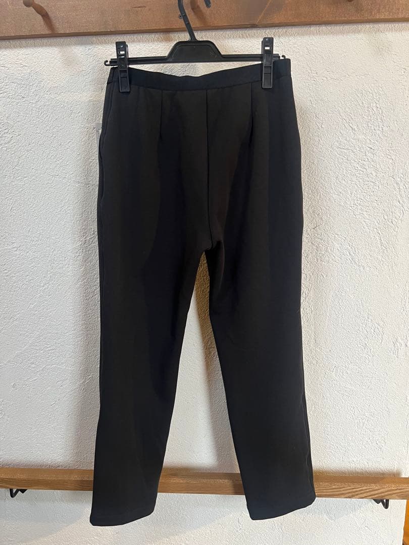 レリアン　ブラック 裏起毛暖かストレートパンツ 新品タグ付き