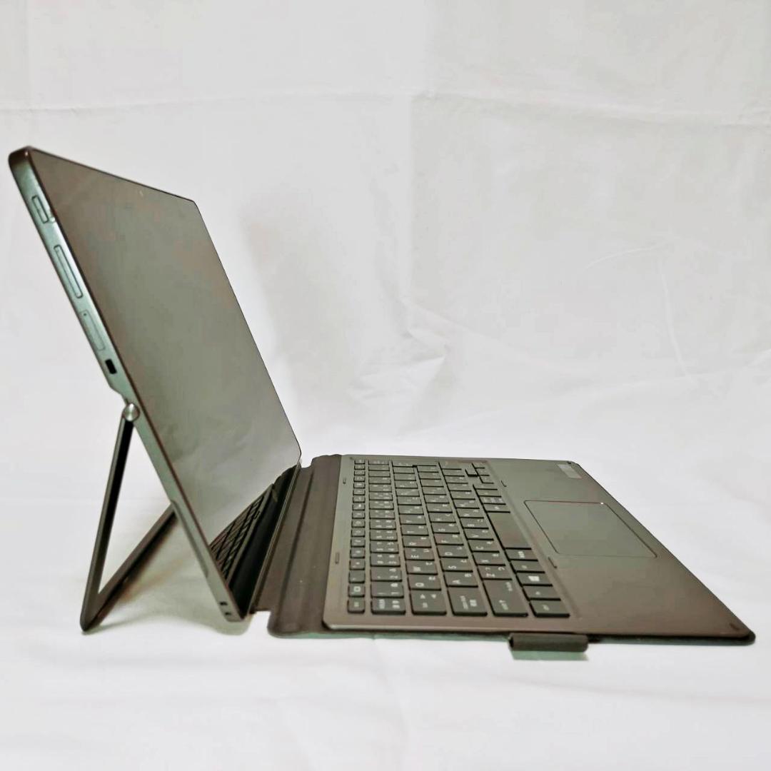 【美品】タブレット型で軽量✨キーボード付き✨HP設定済ノートパソコン