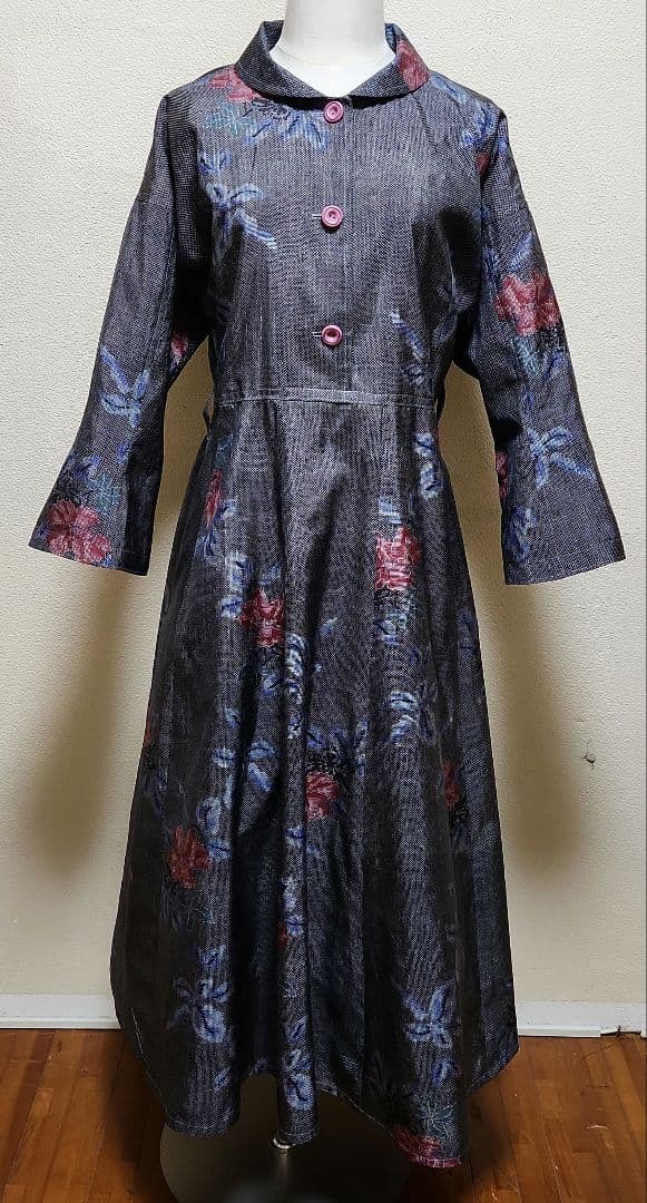 正絹柄大島紬着物リメイク被りタイプウエスト迄前開きフレアーワンピースリボン付き