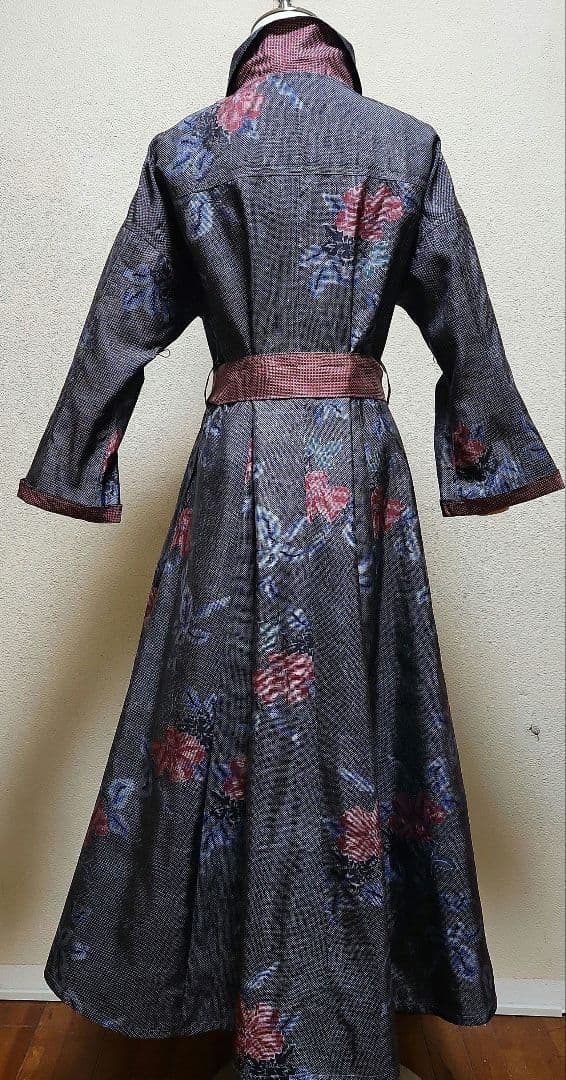 正絹柄大島紬着物リメイク被りタイプウエスト迄前開きフレアーワンピースリボン付き