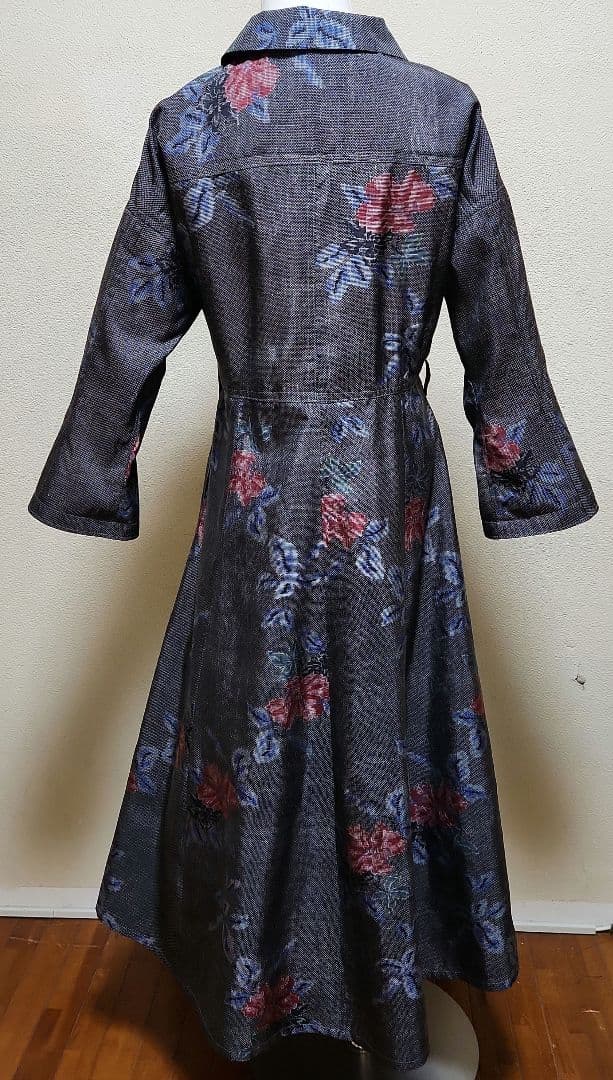 正絹柄大島紬着物リメイク被りタイプウエスト迄前開きフレアーワンピースリボン付き