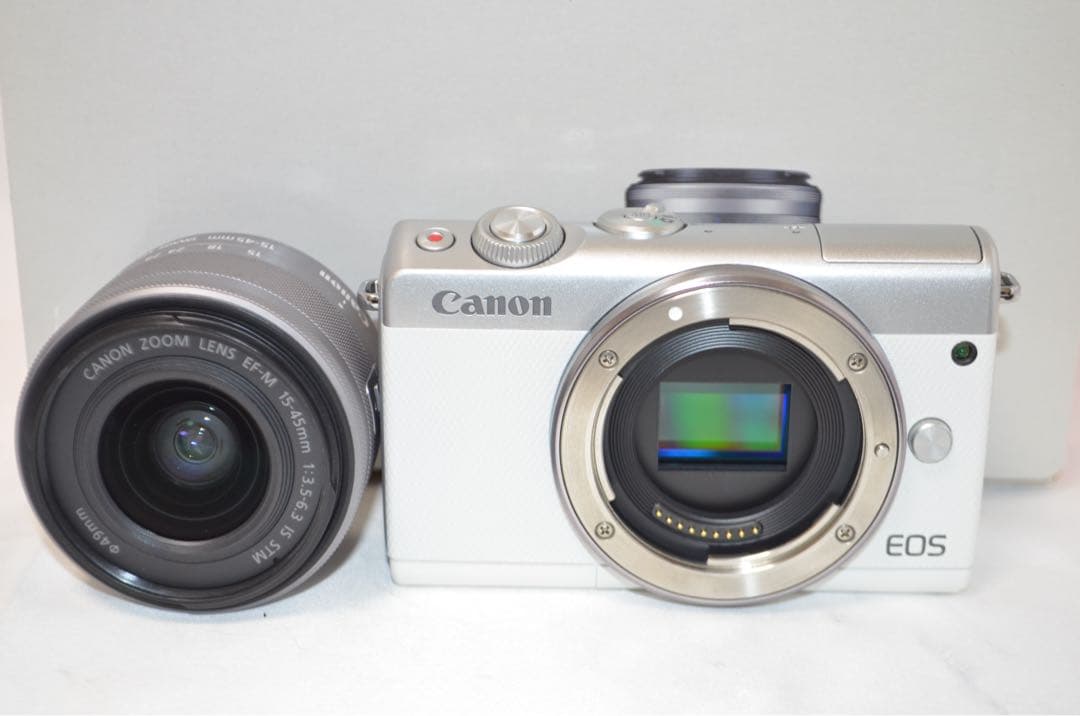 ❤️高画質 Bluetooth搭載でスマホ転送 CANON❤️EOS M100
