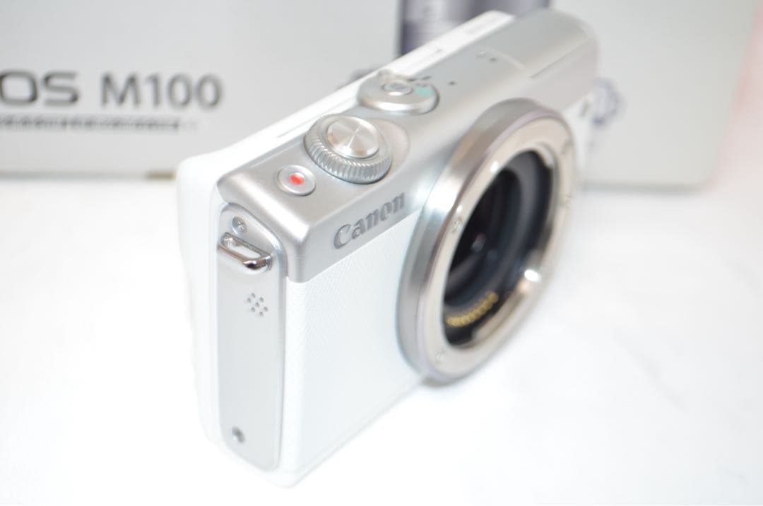 ❤️高画質 Bluetooth搭載でスマホ転送 CANON❤️EOS M100