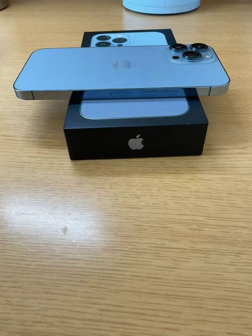 Apple iPhone 13 Pro Max 256GBシエラブルー本体