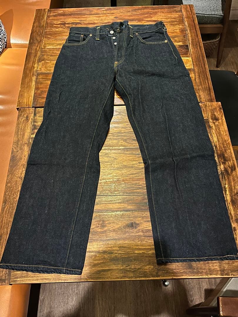 リーバイス501XXcバレンシア製1937年モデル 復刻版