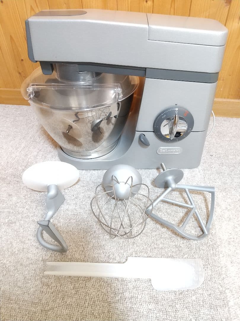 デロンギ　キッチンマシン・シェフクラシック　KM4000