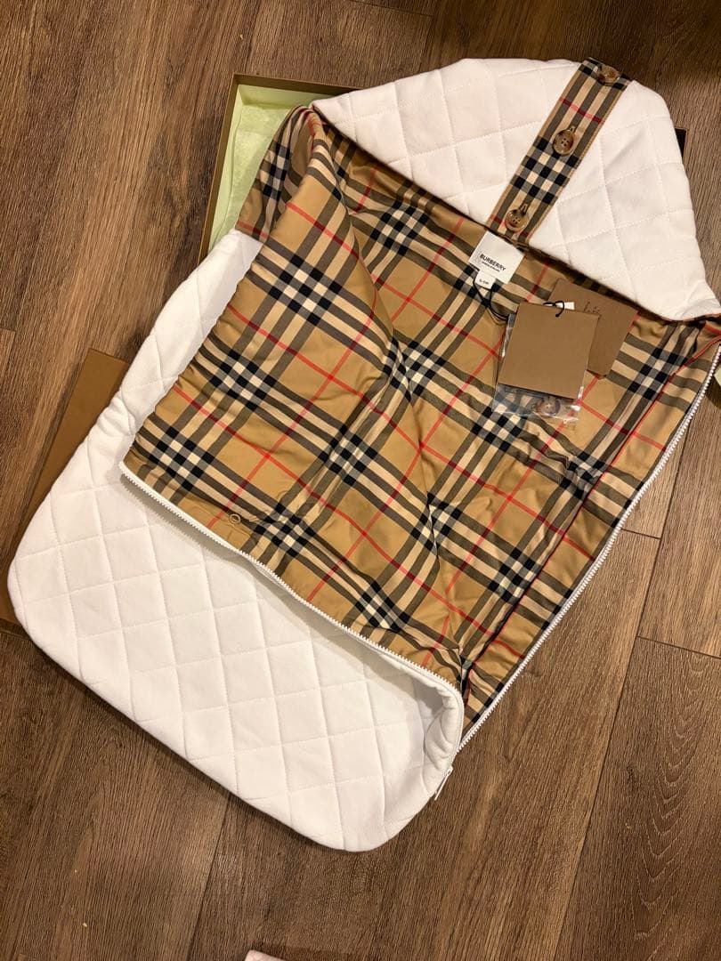 Burberry バーバリー　おくるみ　新品未使用　ギフトBOX