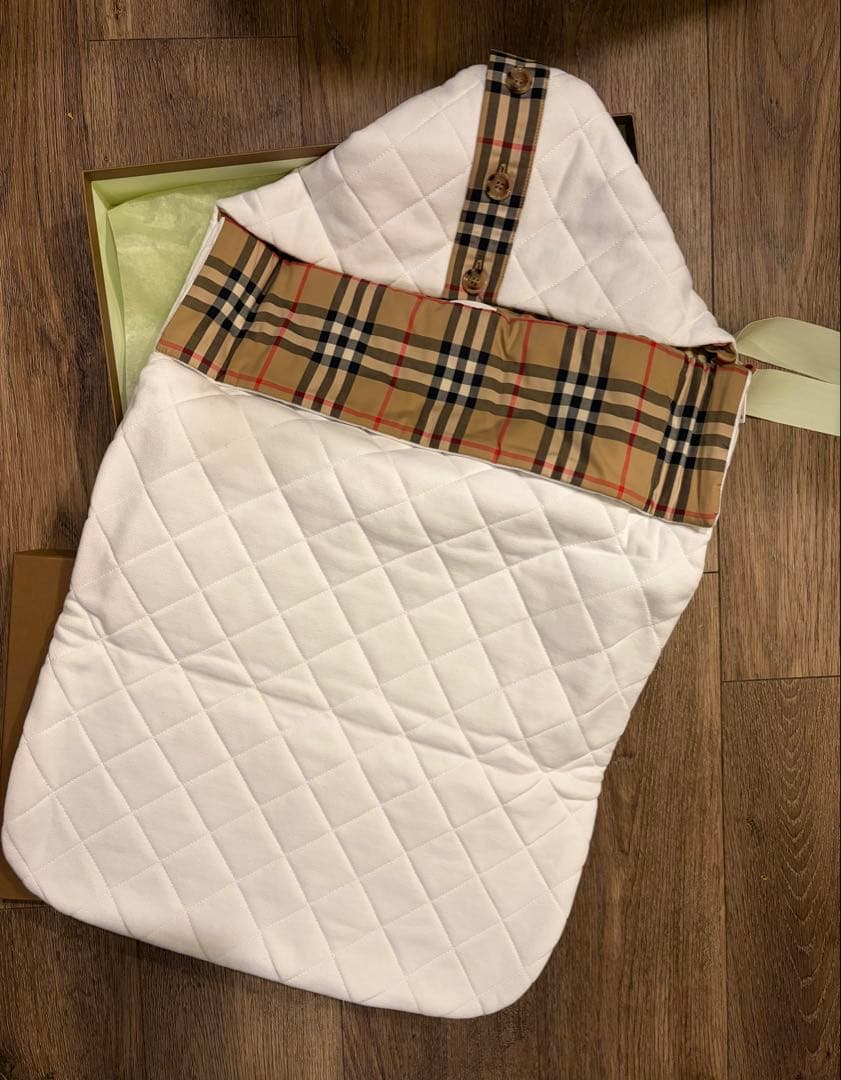 Burberry バーバリー　おくるみ　新品未使用　ギフトBOX