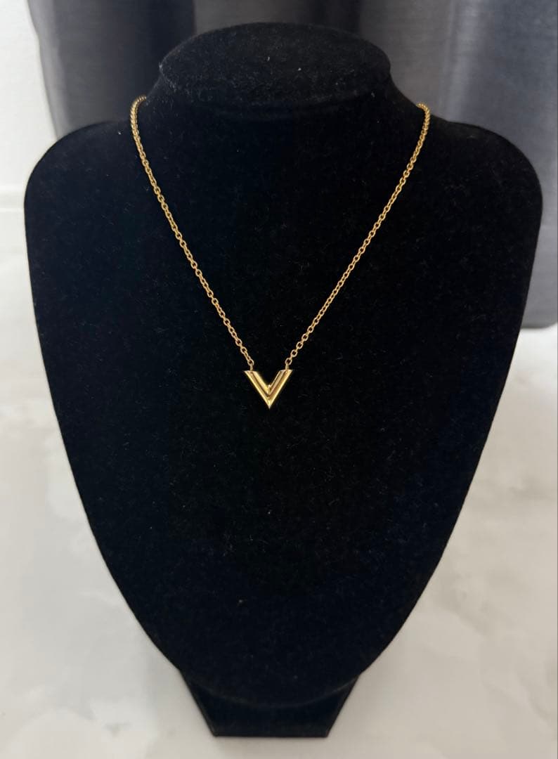 ✨美品✨ louis vuitton ネックレス エセンシャルV M61083