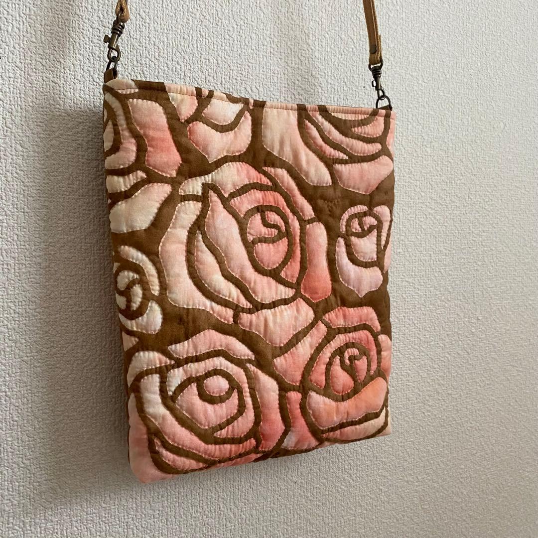 ハワイアンキルト◆ショルダーバッグ◆バラ◆ハンドメイド