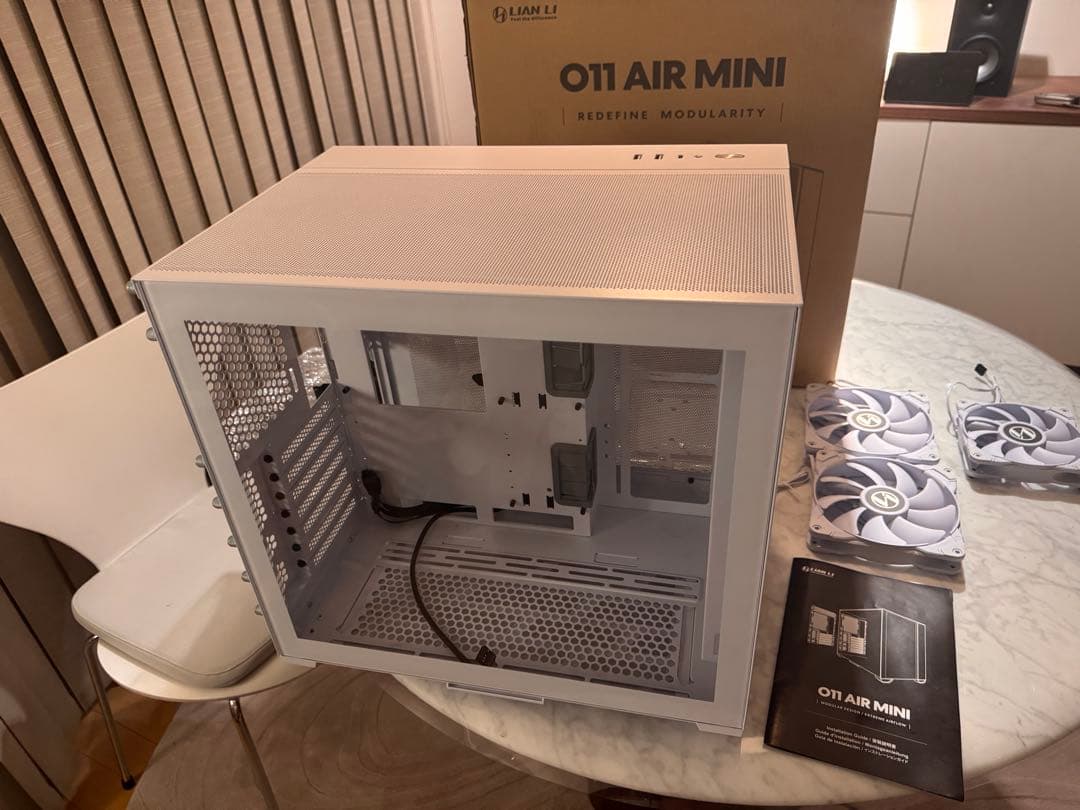 Lian-Li O11 AIR MINI WHITE〈PCケース〉