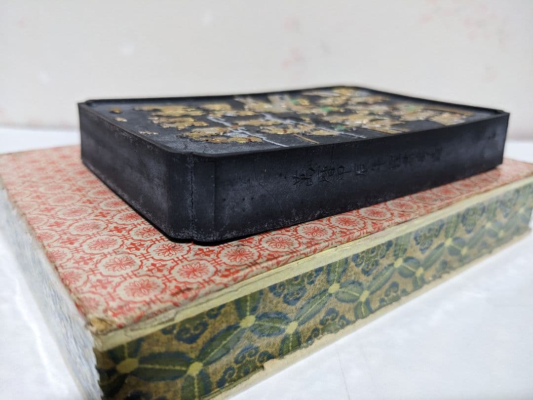 ♦中国文房四宝 万暦甲辰年程君房造 硯形唐子図 胡開文墨 未開封未使用 骨董品