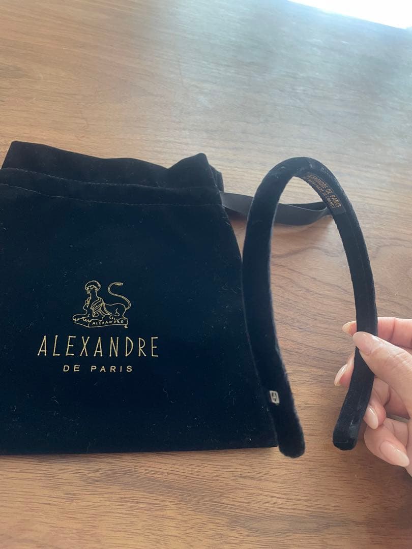 ALEXANDRE DE PARIS 黒 ベロアカチューシャ