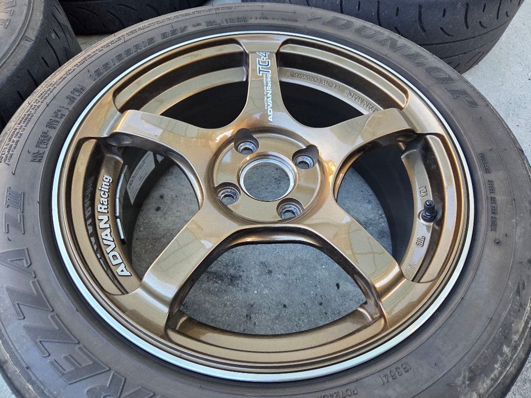 ADVAN TC-4 15インチ 4穴 PCD100 6.5j ET40