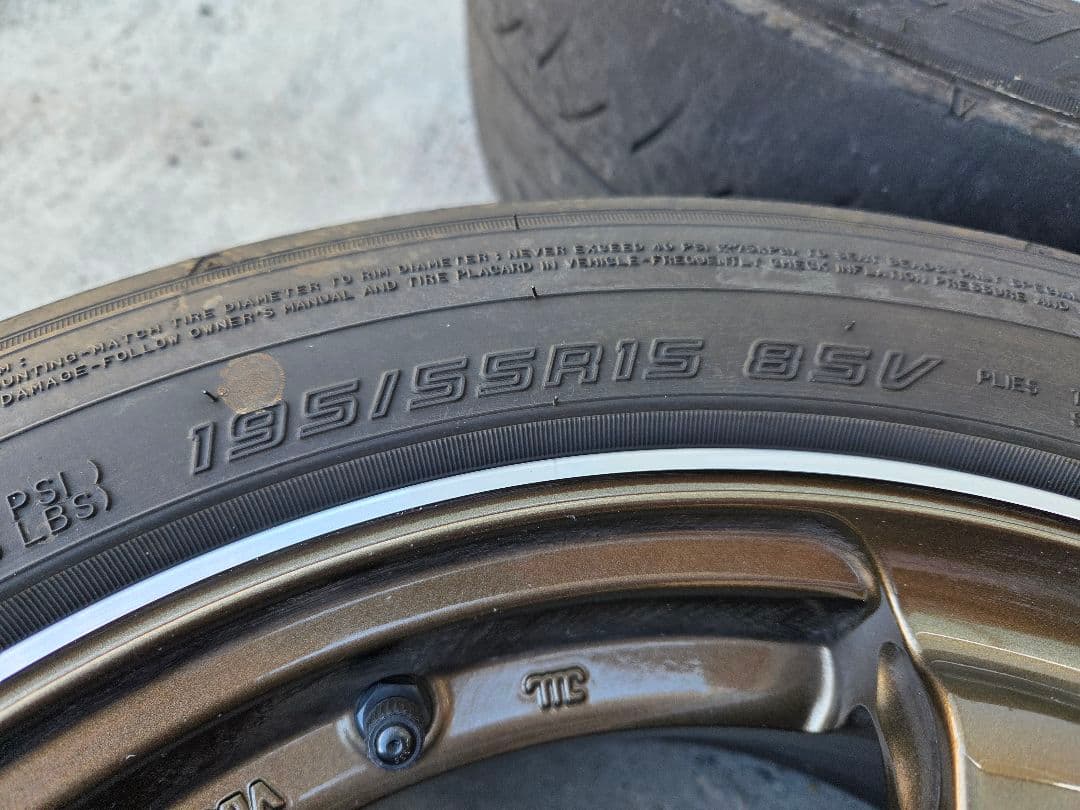 ADVAN TC-4 15インチ 4穴 PCD100 6.5j ET40