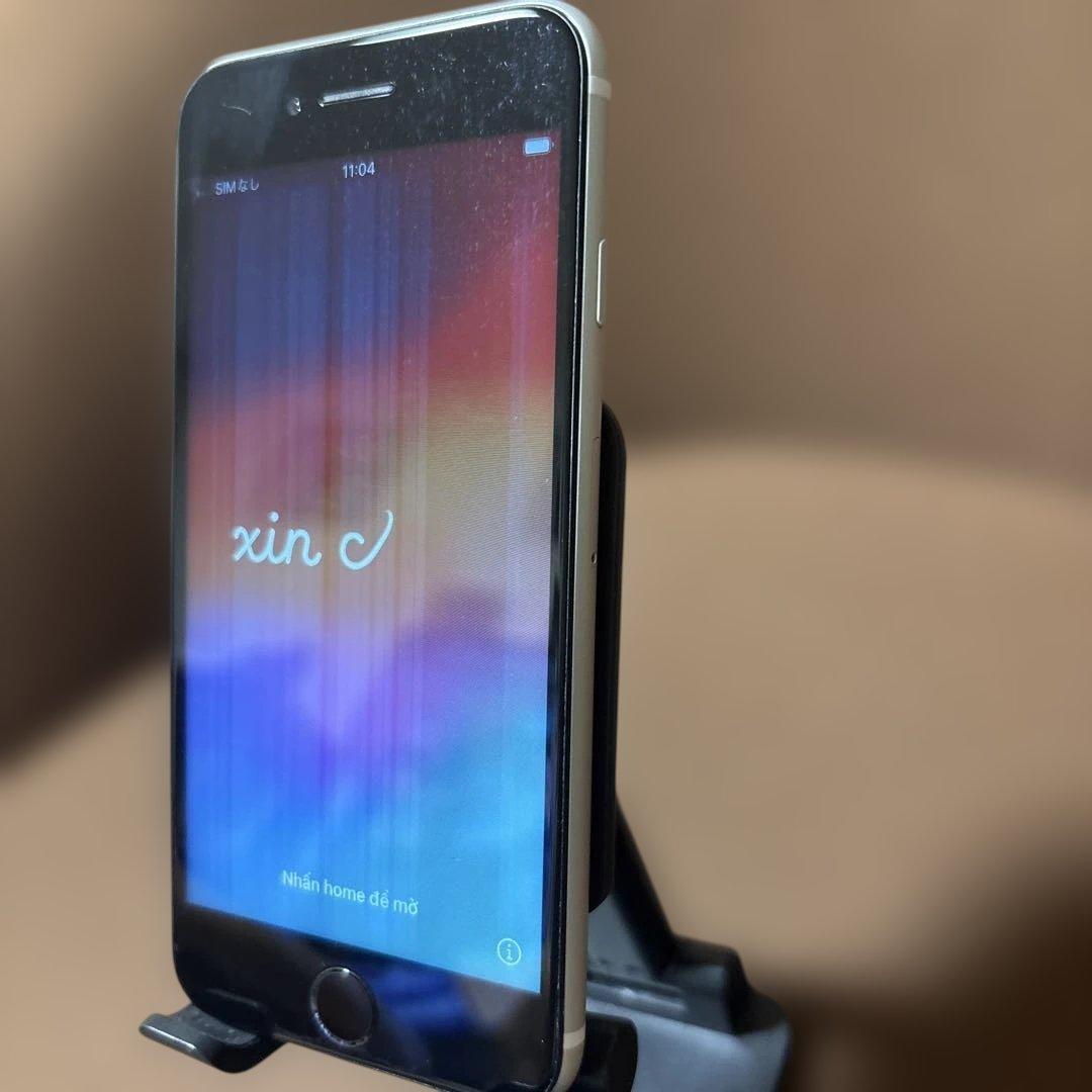 正規品　iPhone SE本体 (第2世代) 64G/ホワイト　アップル　ドコモ