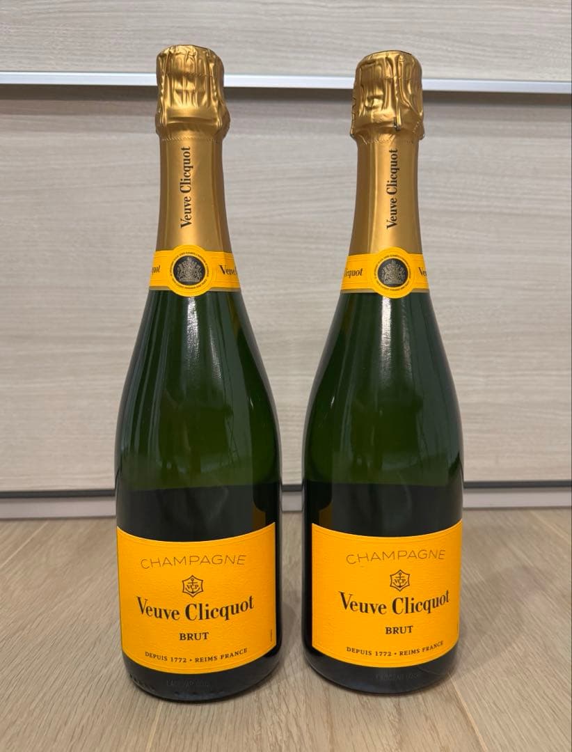 ヴーヴ・クリコシャンパン750ml